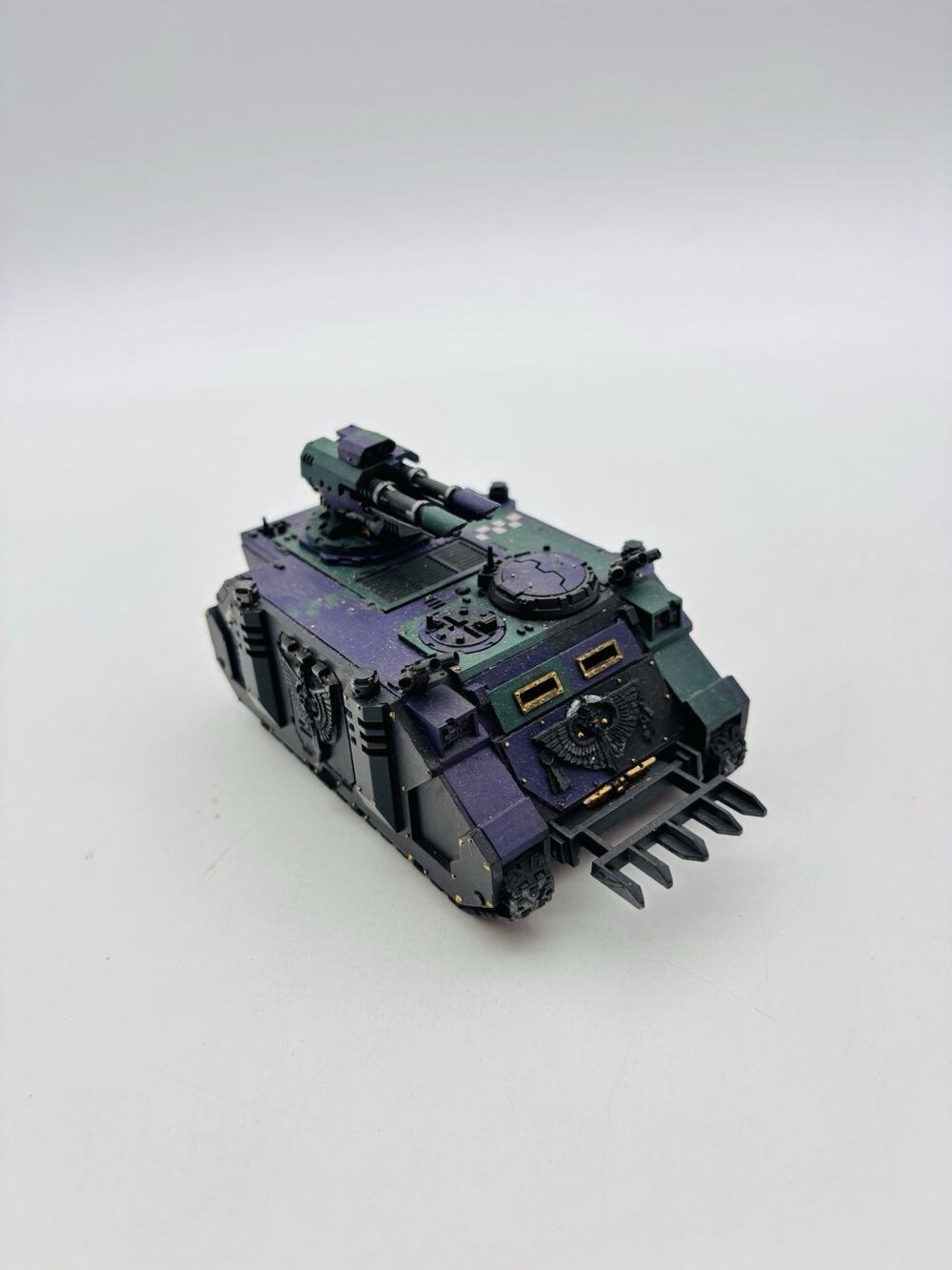 Games Workshop Warhammer 40K - Salamanders Rhino / Razorback - Well Painted VG